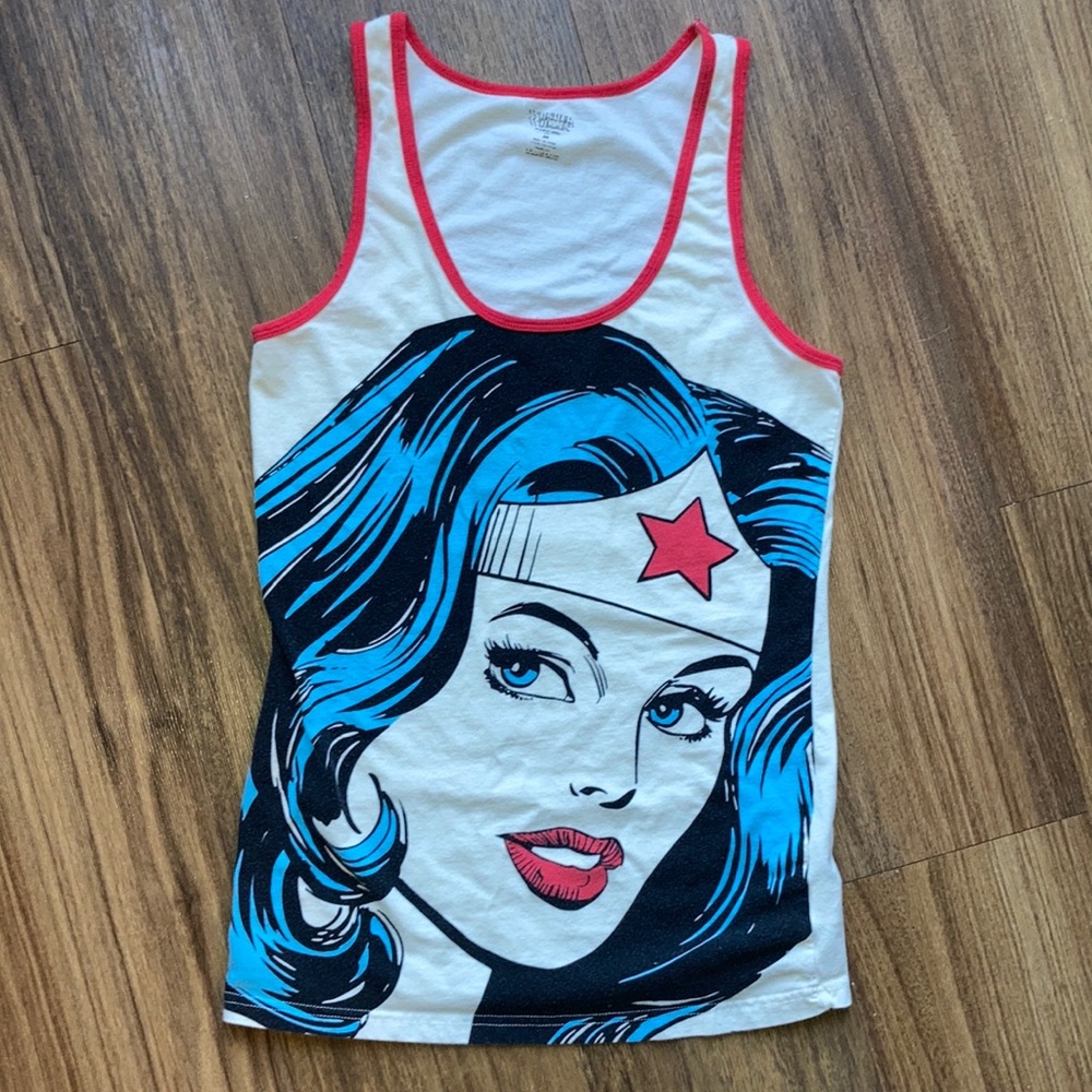 ♻️Wonder Woman Graphic Tank Top - White and Blue